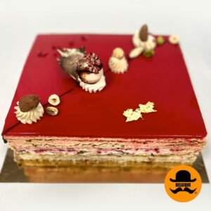 Luxury Hazelnut & Raspberry Christmas Cake